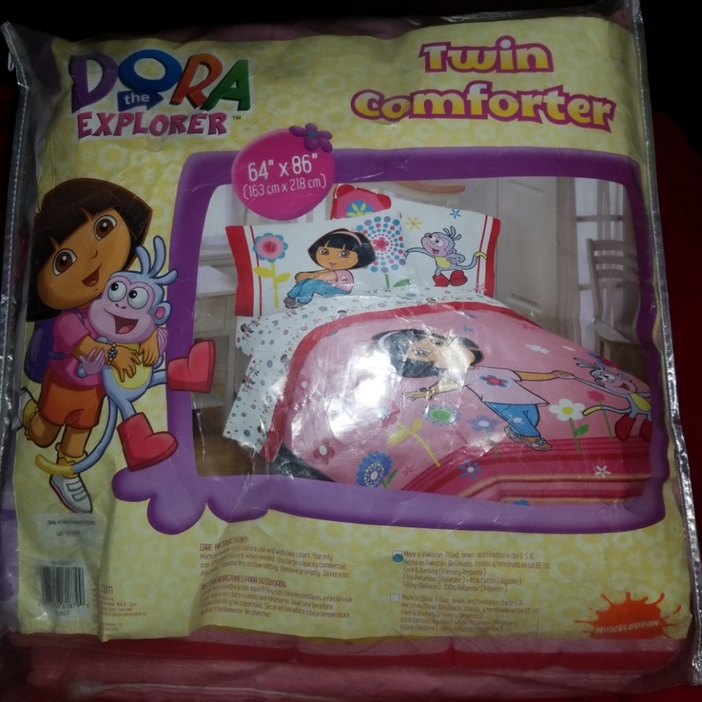 Dora the Explorer Comforter